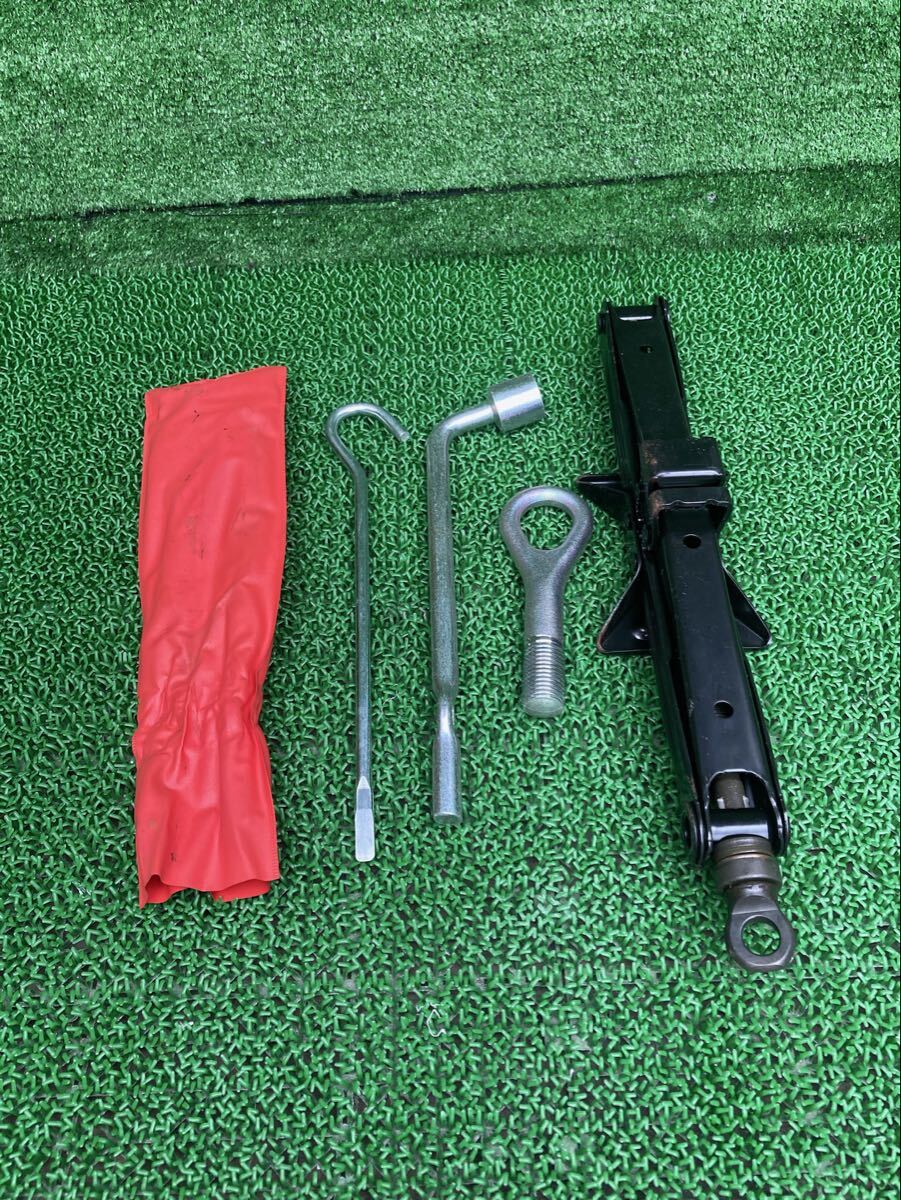 bB (Toyota / トヨタ) QNC20 純正 ジャッキ 車載工具 QNC21 QNC25(FQNC20-FR709-S30-14)拍卖