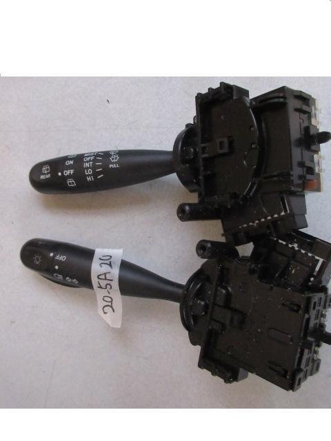 ☆スズキ EVERY エブリイ DA64W H18年 ヘッドライトスイッチ ワイパースイッチ 20-5A20拍卖