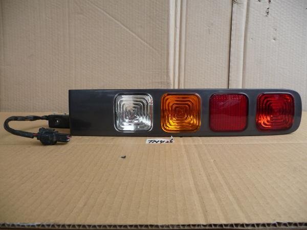 ☆日産 キューブ BZ11 テールライト 右側 ICHIKOH 4965 TN425拍卖