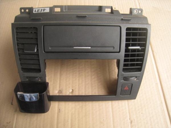☆日産 TIIDA ティーダ SC11 H19年 フロント センターパネル 黒 LE55拍卖