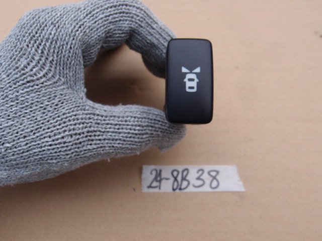☆ トヨタ VOXY ヴォクシー AZR65G コーナーセンサー スイッチ 24-8B38拍卖