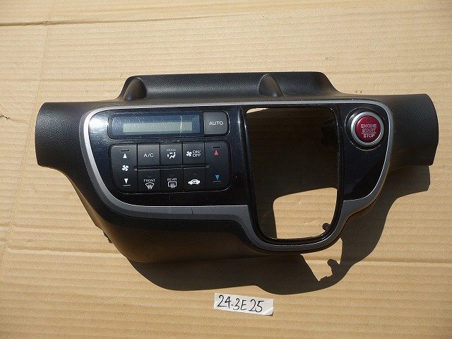 ☆ ホンダ N-BOX カスタム DBA-JF1 H25年 空調スイッチ エアコンスイッチ シフト部分パネル 24-3E25拍卖