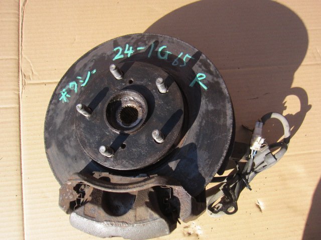 ☆ トヨタ VOXY ヴォクシー DBA-AZR65G 4WD車 H17年 フロント ブレーキローター キャリパー 右側 24-1G65拍卖