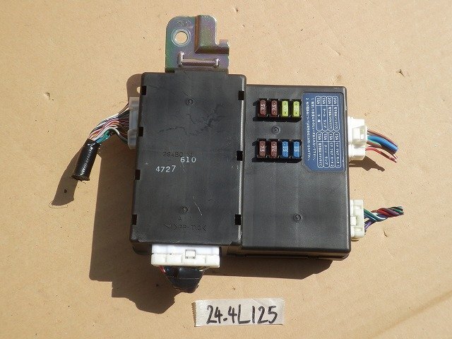 ☆ 日産 ELGRAND エルグランド DBA-NC25 H17年 4WD車 スライドドア コントロールユニット ヒューズ ボックス 284B0 WL 24-4L125拍卖