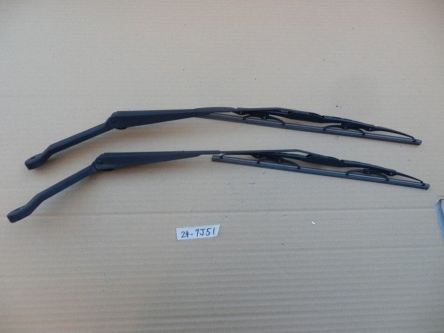 ☆ ホンダ ACTY VAN アクティバン EBD-HH6 H23年 5MT-4WD車 ワイパーアーム 2本組 24-7J51拍卖