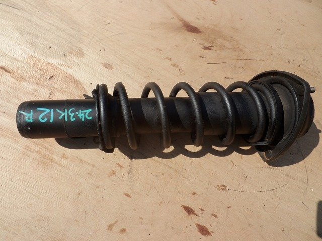 ☆ ホンダ ACTY アクティ トラック V-HA4 H4年 MT-4WD車 フロント ストラット 右側 24-3K12拍卖