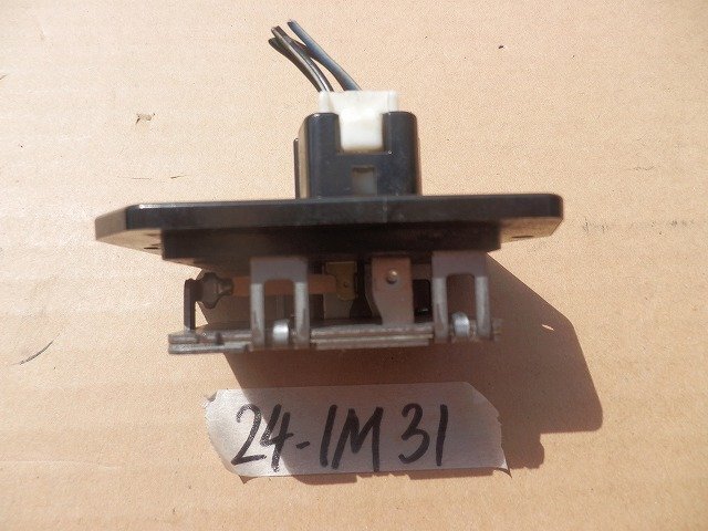 ☆ スズキ ワゴンR DBA-MH21S AT-4WD車 空調 レジスター 抵抗器 24-1M31拍卖