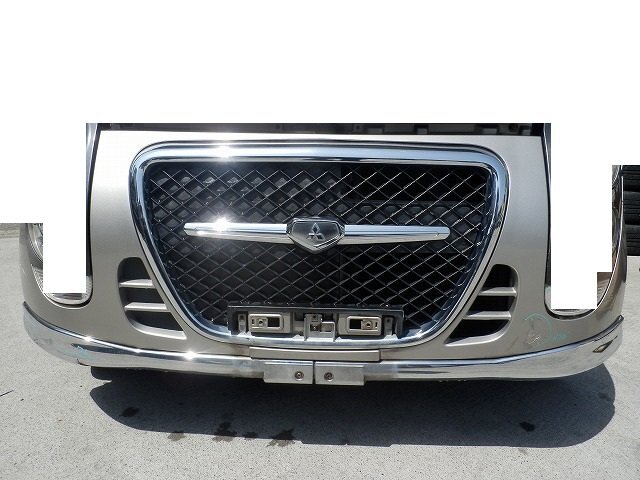 ☆ 三菱 MINICA ミニカ タウンビー GF-H47A MT-4WD車 フロント バンパー ジャンク A26 シンフォニックシルバー 24-9M01拍卖