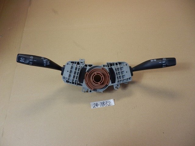 ☆ ホンダ LIFE DUNK ライフ ダンク DBA-JC1 H21年 コンビネーションスイッチ 24-7B32拍卖