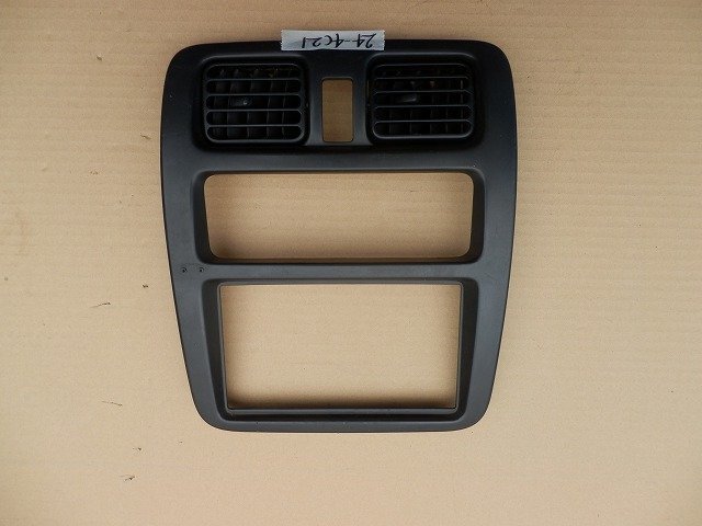 ☆ スズキ CARRY キャリー LE-DA63T フロント センターパネル 空調吹き出し口 24-4C21拍卖