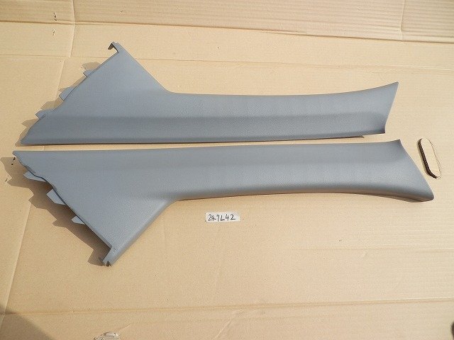 ☆ ホンダ Spike スパイク DBA-GK1 H18年 フロント Aピラーカバー 2枚組 グレー 24-7L42拍卖