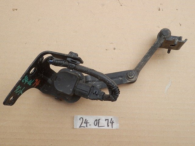 ☆ ダイハツ TANTO タント DBA-L375S H25年 オート レベライザー センサー 24-0L74拍卖