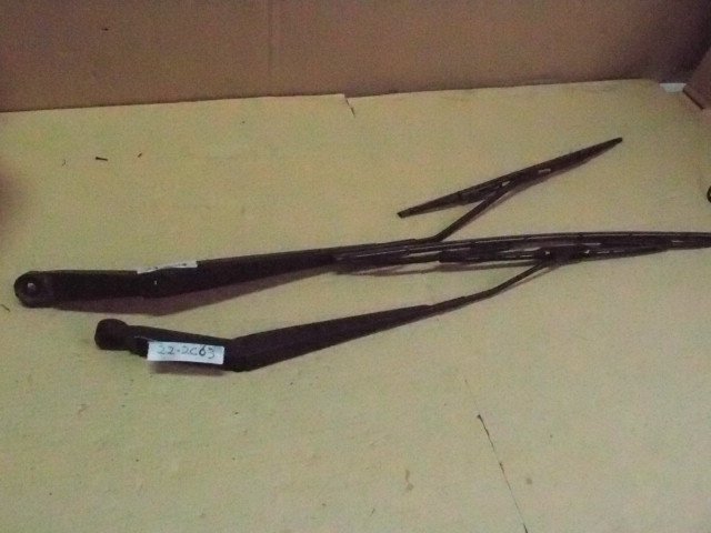 日産 ティーダ C11 H18年 ワイパーアーム 2本組 22-2C63拍卖