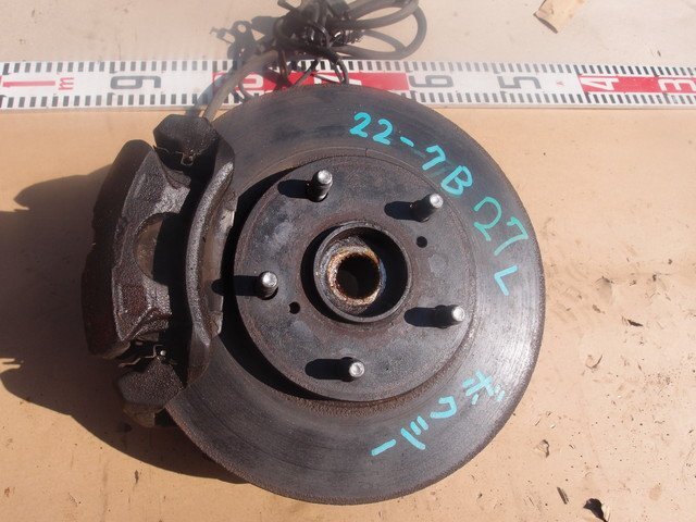 トヨタ VOXY ヴォクシー H16年 AZR65G フロント ブレーキローター キャリパー 左側 22-7B27拍卖