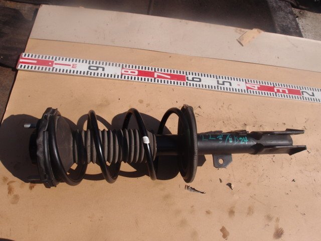 トヨタ VOXY ヴォクシー H16年 AZR65G ストラット 右側 22-7B24拍卖