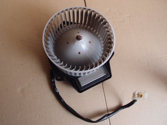 日産 ウィングロード WFY11 H15年 ブロワファン 空調ファン 502725-2800 22-1C39拍卖