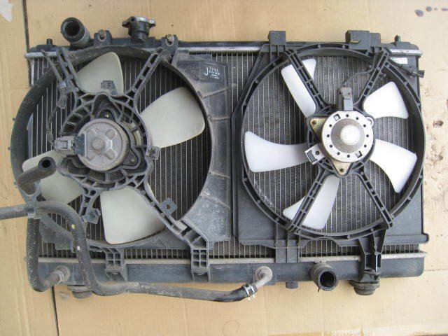 マツダ プレマシー CP8W H12年 純正ラジエーター 電動ファン付 122750-5430 18-3E37拍卖