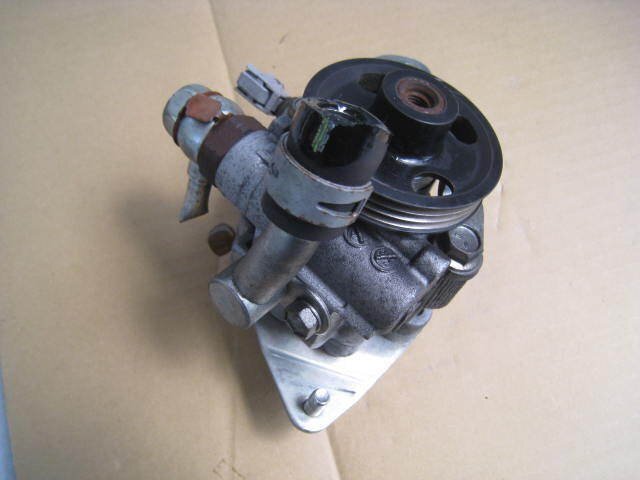 ダイハツ ミラ L275S H22年 パワステポンプ パワーステアリング ポンプ 18-9D35拍卖