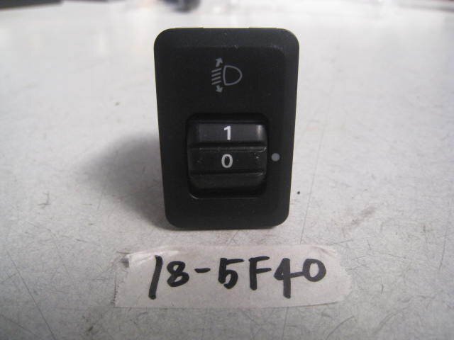 三菱 ミニカ H42V H20年 フォグランプ光軸 調整ダイヤル レベライザー 18-5F40拍卖