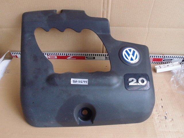 フォルクスワーゲン ビートル 9CAQY H13年 エンジン トップカバー 化粧パネル 黒 20-3G44拍卖