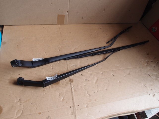 トヨタ WISH ウィッシュ ANE11W H15年 ワイパーアーム 2本組 20-5L37拍卖