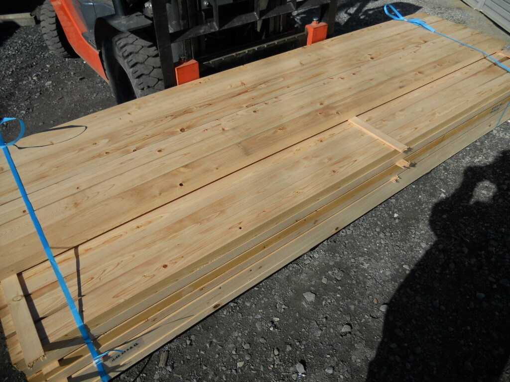 引取限定 桧 特一等 KD材 90X45X3000mm 節 建築材料 筋交い 垂木 根太 リフォーム 木材 プレーナー 檜 ヒノキ ひのき 3寸X1.5寸 スジカイ拍卖