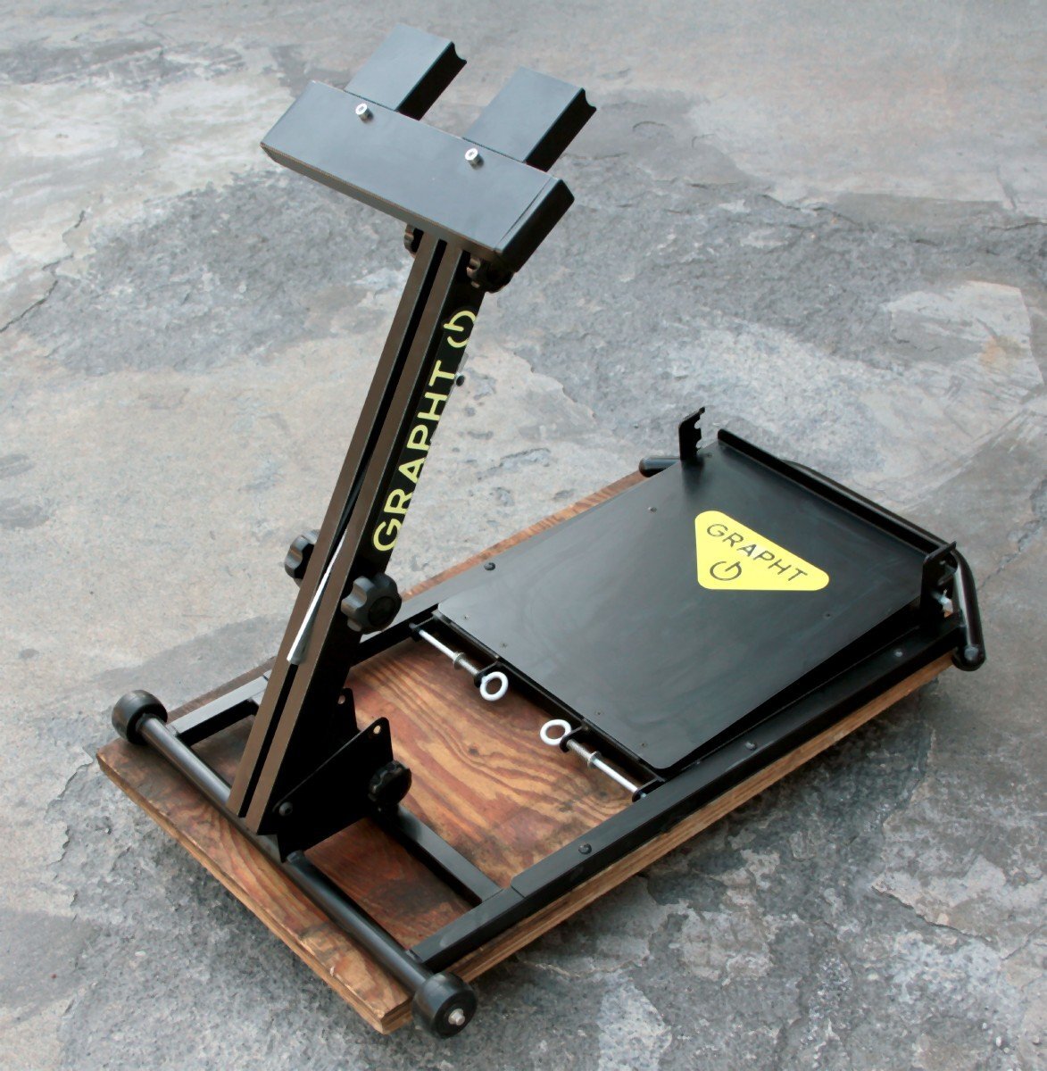 GRAPHT グラフト 武者震 レボリューション REVOLUTION GRT001BK ハンコンスタンド レーシングホイールスタンド拍卖