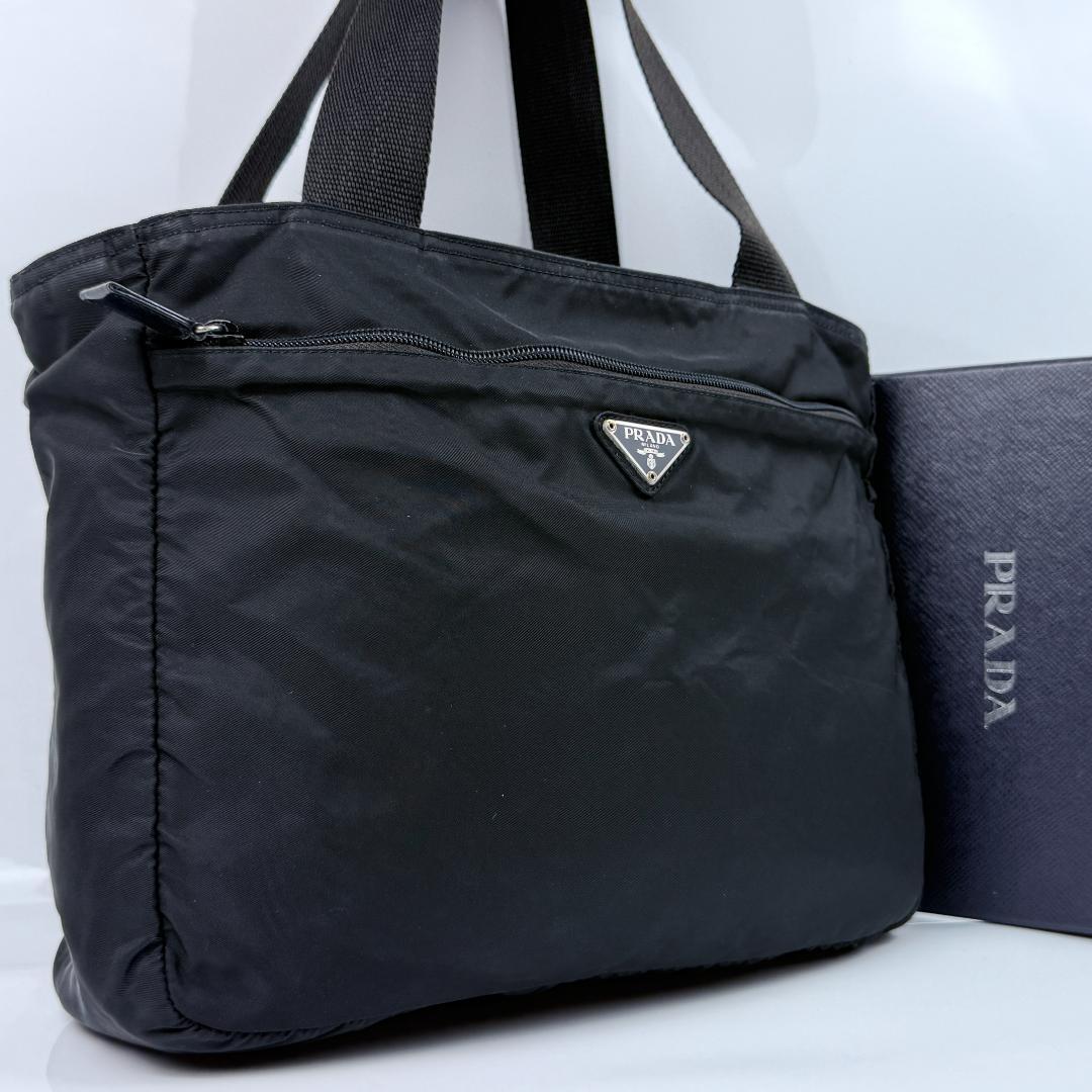 PRADA プラダ トートバッグ 三角ロゴ ナイロン ショルダーバッグ 肩掛け 白タグ 黒 ブラック A4収納 トライアングルロゴ メンズ レディース拍卖