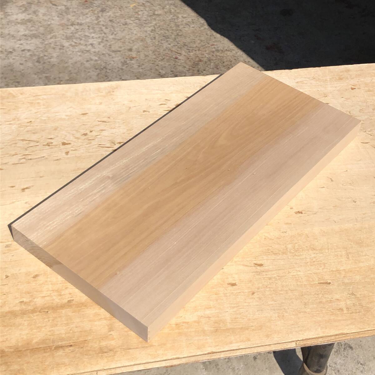 送料無料!鵜松明樺【A611E】525×244×32mm ウダイカンバ 真樺 マカバ 木工 天然木 自然素材 木材 乾燥材 無垢材《銘木すずめや》拍卖