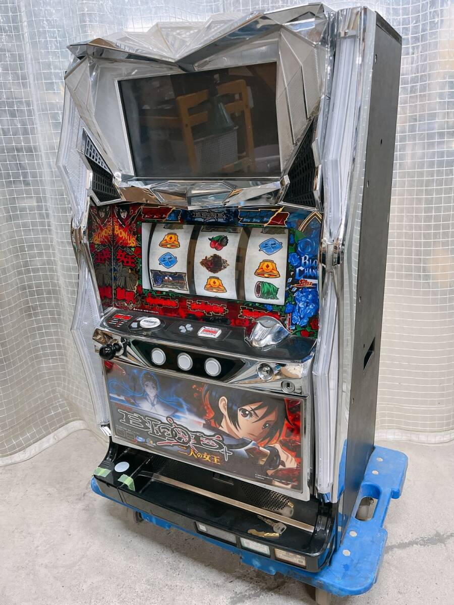 中古 パチスロ 実機 タイヨーエレック BLOOD+ 二人の女王 /XA スロット コイン不要機 ブラッドプラス 引取歓迎 茨城県 1031あら3 J 佐拍卖