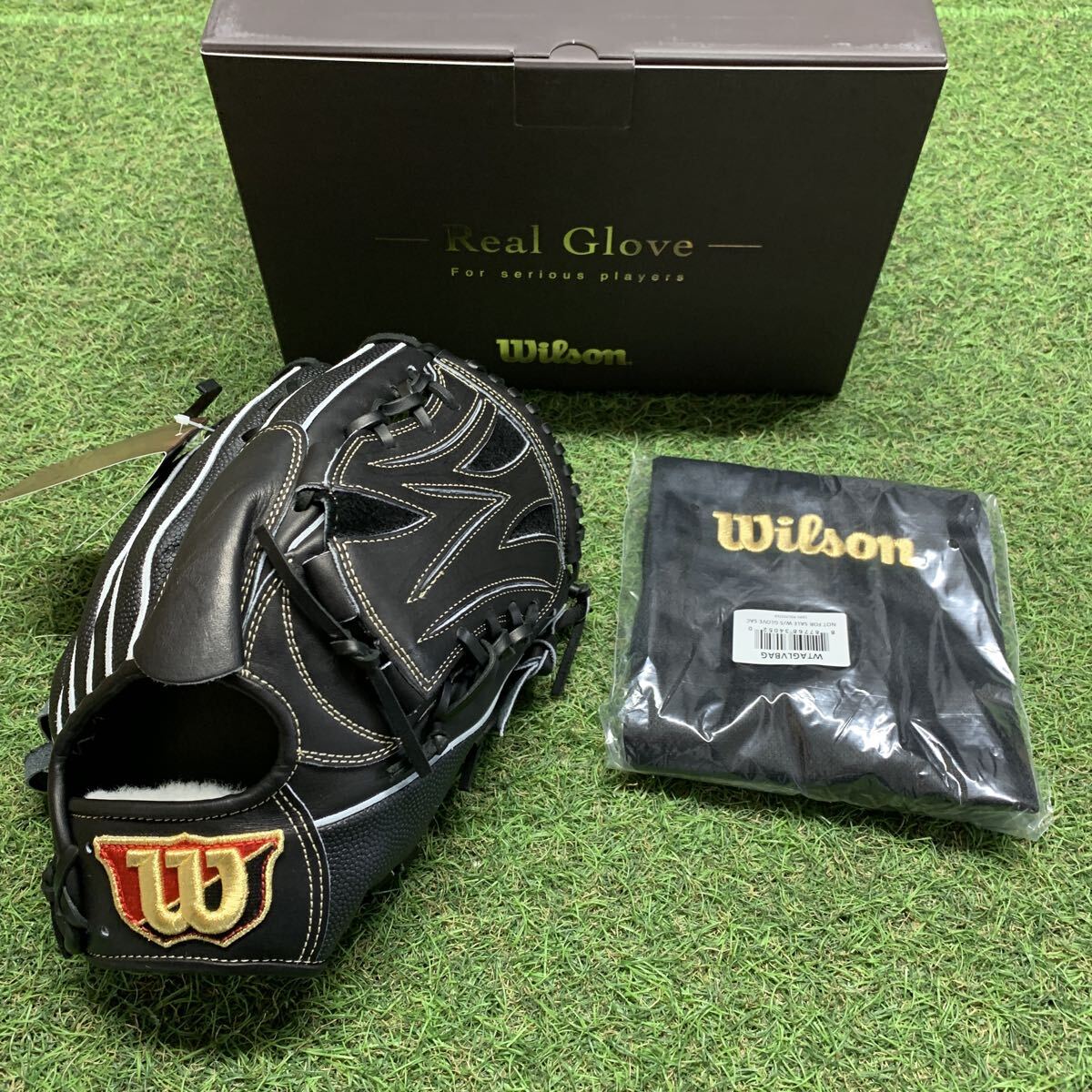 2WS135-U44 Wilson ウイルソン WBW102866 HWYD1U 硬式 投手用 11.75インチ ブラックSS 右投用 野球 キズ有り 未使用 展示品 グローブ拍卖