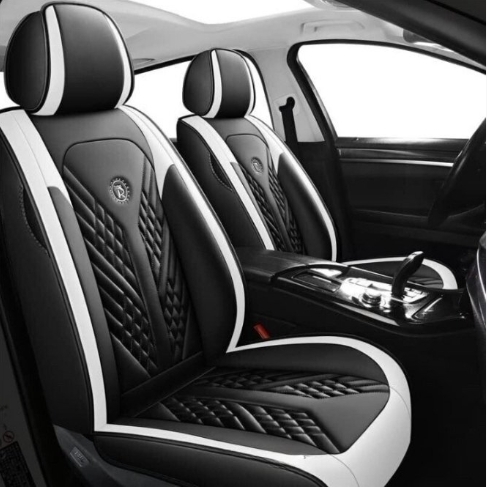 【取り付けと清掃が簡単!】トヨタ ハイエース 200系 用 DELPOS 高品質レザー製シートカバー前後セット (ブラック×ホワイト)拍卖