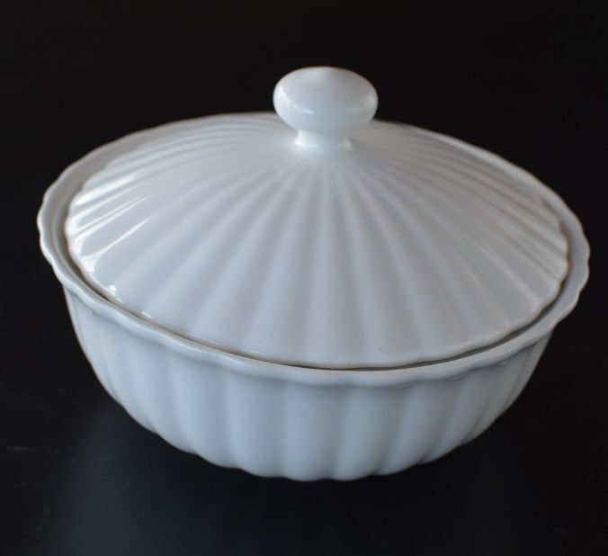 蓋つき容器/エレガンスホワイト/ボーンチャイナ/訳あり hz007拍卖