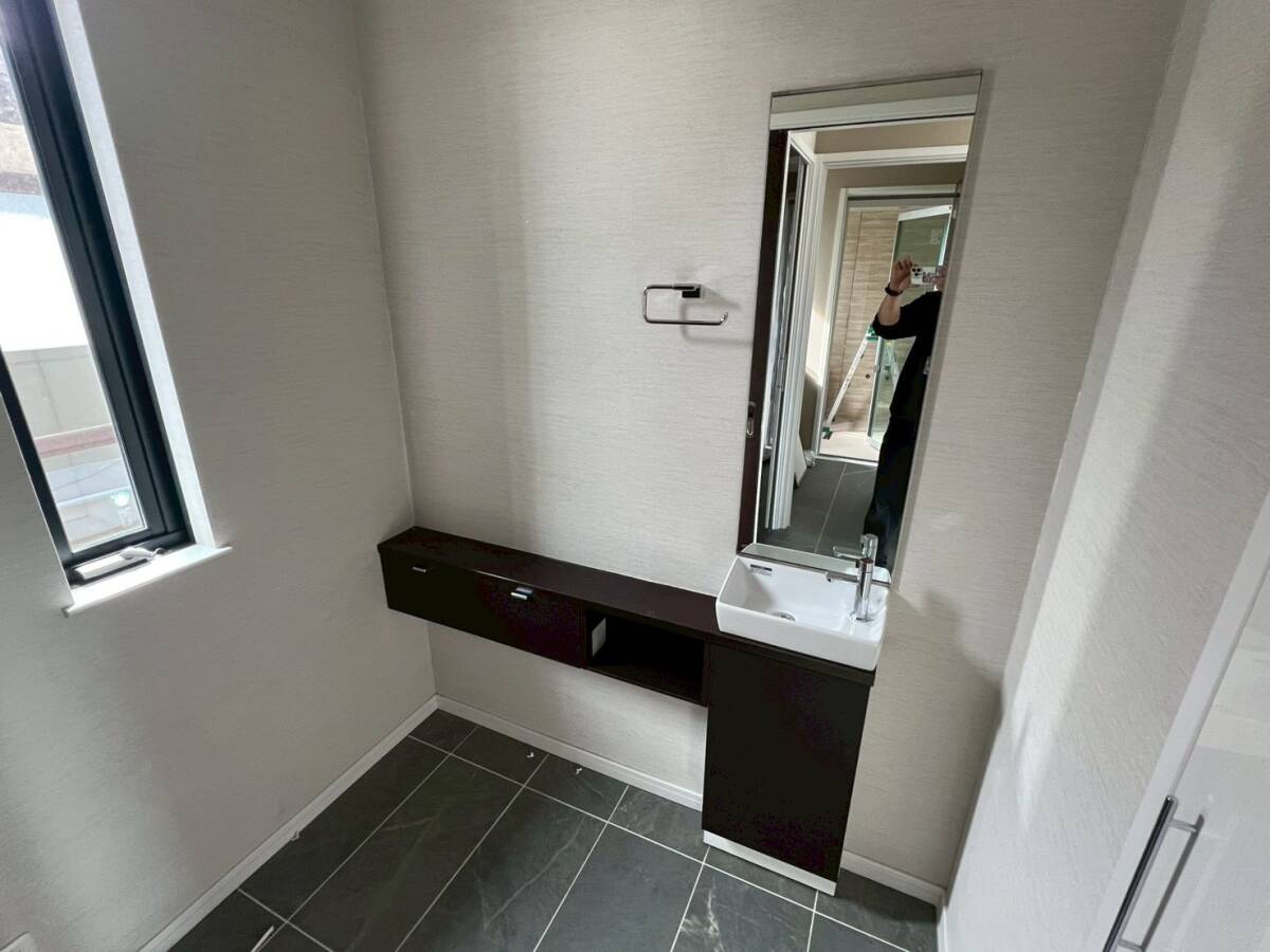 H7748☆展示品☆INAX☆イナックス☆トイレ手洗いキャビネット☆トイレットペーパー☆リフォーム☆拍卖