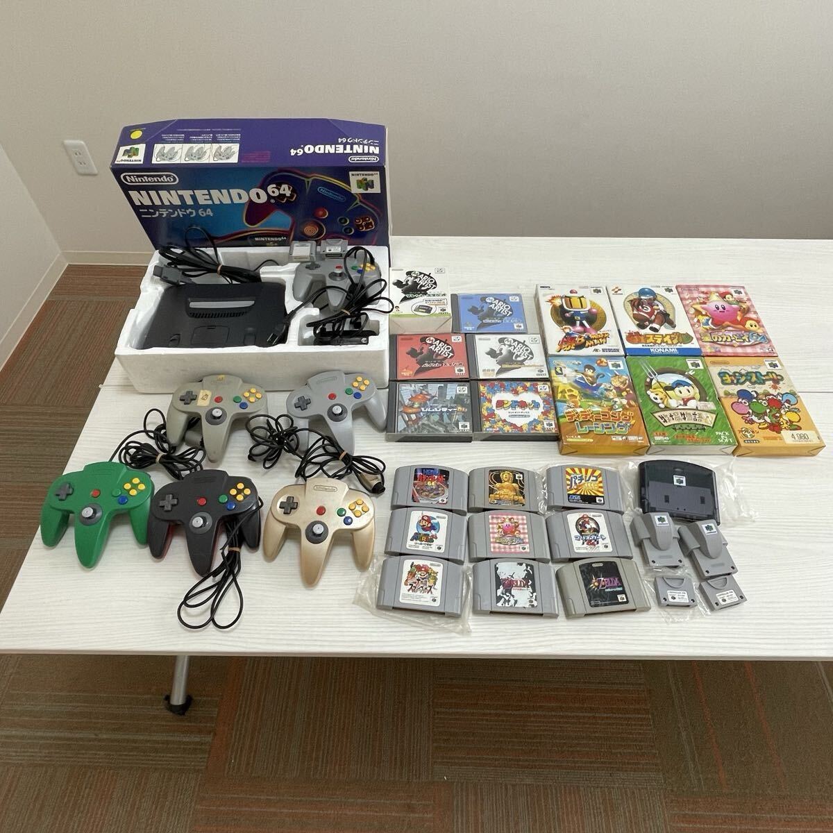 【B782-11】ニンテンドー64 ゲーム機 セット + ソフト複数 + コントローラー + 64DD専用ソフト+ モデム + 振動パック など まとめ売り拍卖