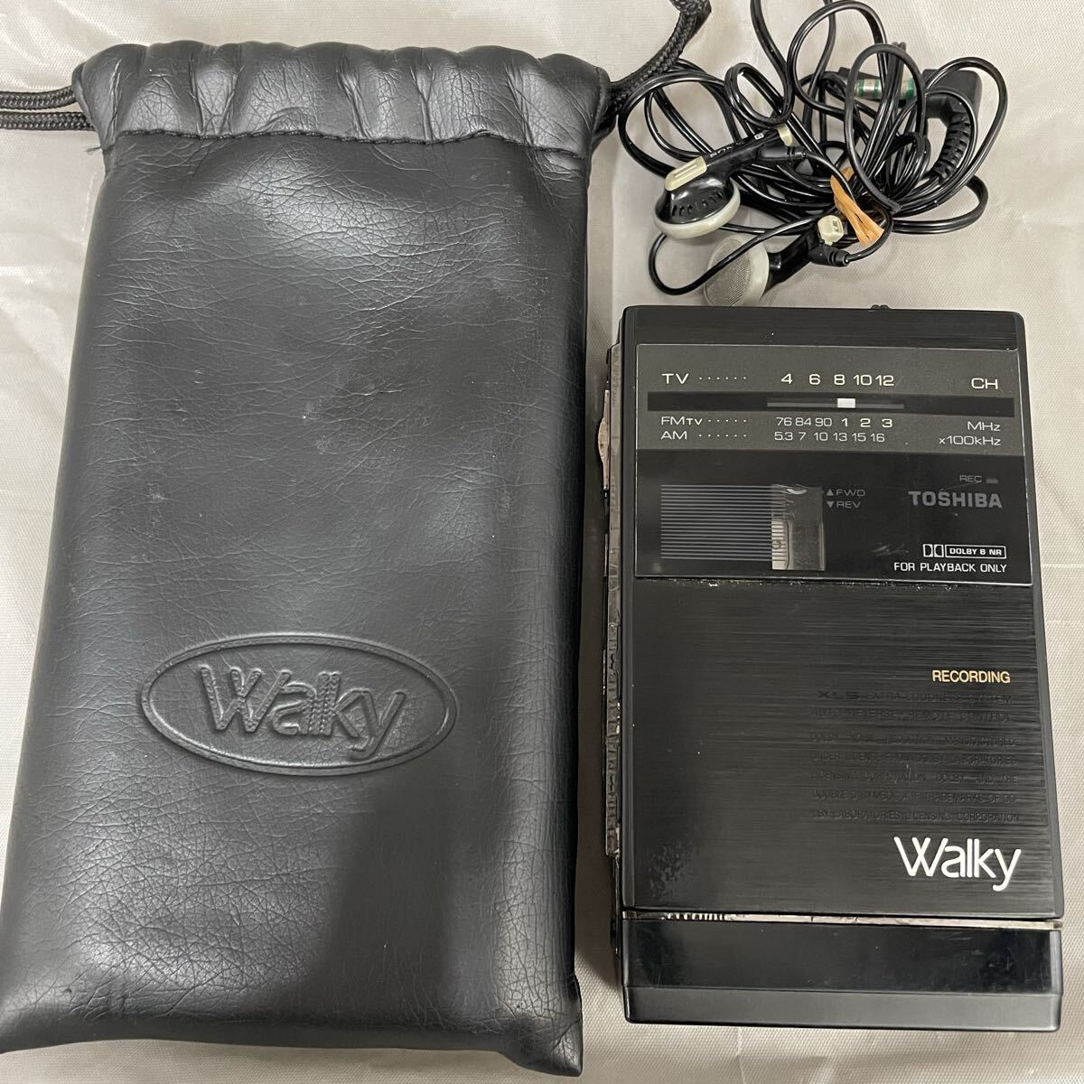 【B783-11】TOSHIBA 東芝 カセットプレーヤー FM/AM ラジオチューナー KT-RS50F WALKY ウォークマン 録音機能 + 保存袋 ジャンク拍卖