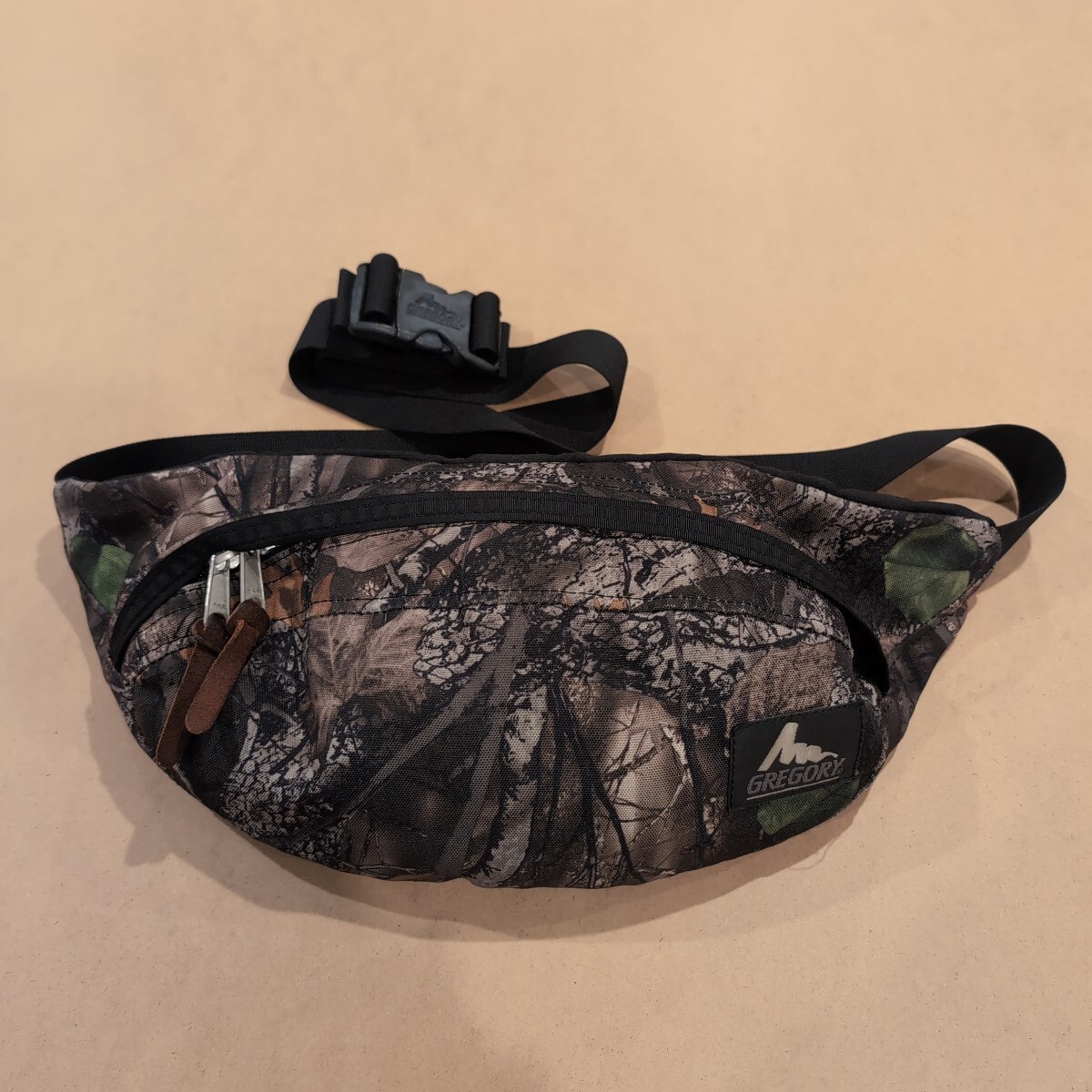 GREGORY ウエストバッグ USA製 ウエストポーチ ボディバッグ 旧ロゴ 迷彩 カモフラ拍卖