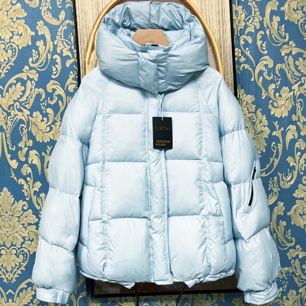 定価10万★christian milada・ミラノ発・ダウンジャケット★ダックダウン90% ふんわり フード付き アウター コート レディース 冬 S/34拍卖