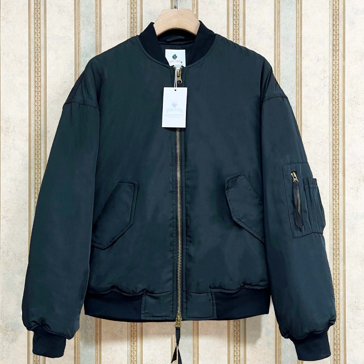 人気 定価10万 FRANKLIN MUSK アメリカ・ニューヨーク発 ダウンジャケット ダックダウン90% 暖かい 光沢感 アウター カジュアル サイズ1拍卖