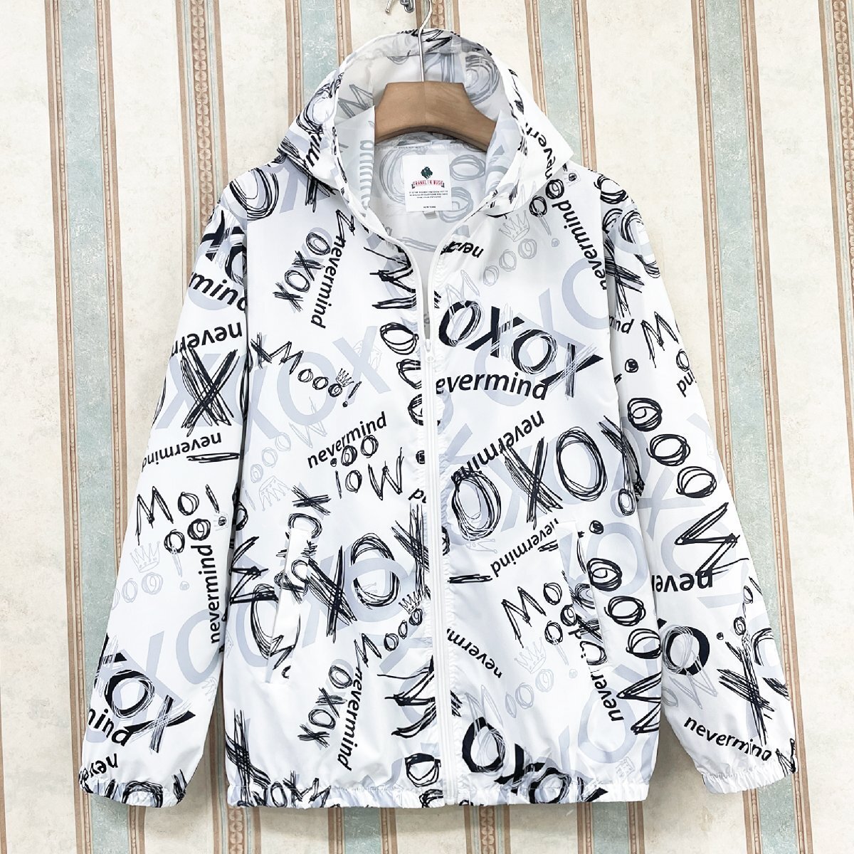 個性・日焼け止めジャケット 定価5万 FRANKLIN MUSK・アメリカ・ニューヨーク発 超軽量 薄手 速乾 手書き風 UVカット ストリート 夏サイズ1拍卖