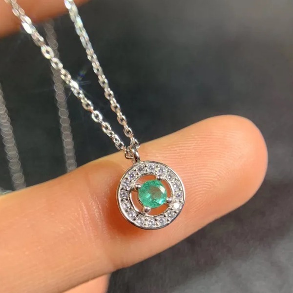 天然エメラルドジェムストーンペンダント 鑑別付き 100%天然 宝石 アクセサリー ◆最初の入札者様は開始価格で購入可能 Sp_7844拍卖