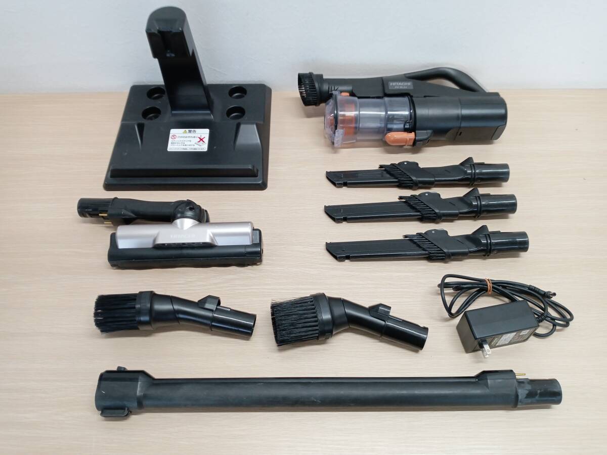 【BE-3680】HITACHI 日立 PV‐BL3J 2023年製 コードレスクリーナー 掃除機 通電確認済 簡易清掃済拍卖