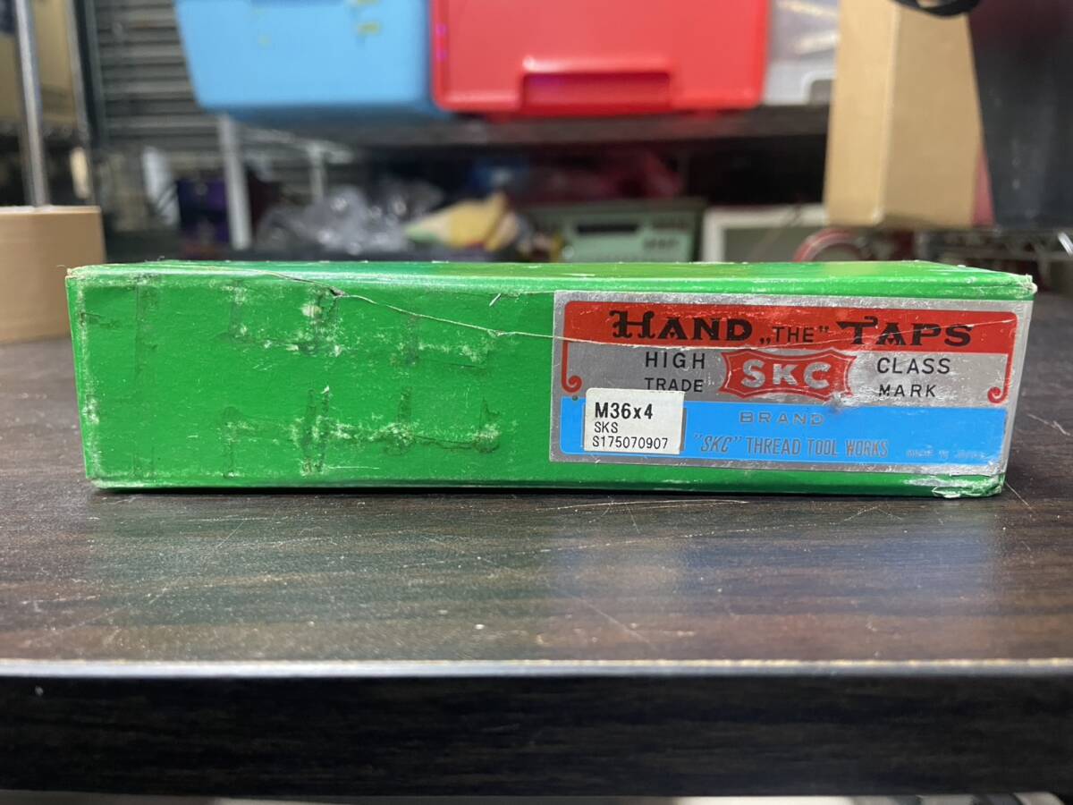 【H113】SKS/エスケーエス ハンドタップ サイズ:M36x4 S175070907 THREAD TOOL WORKS 日本製 ねじ切り工具 工業用 鉄工用 タップ拍卖