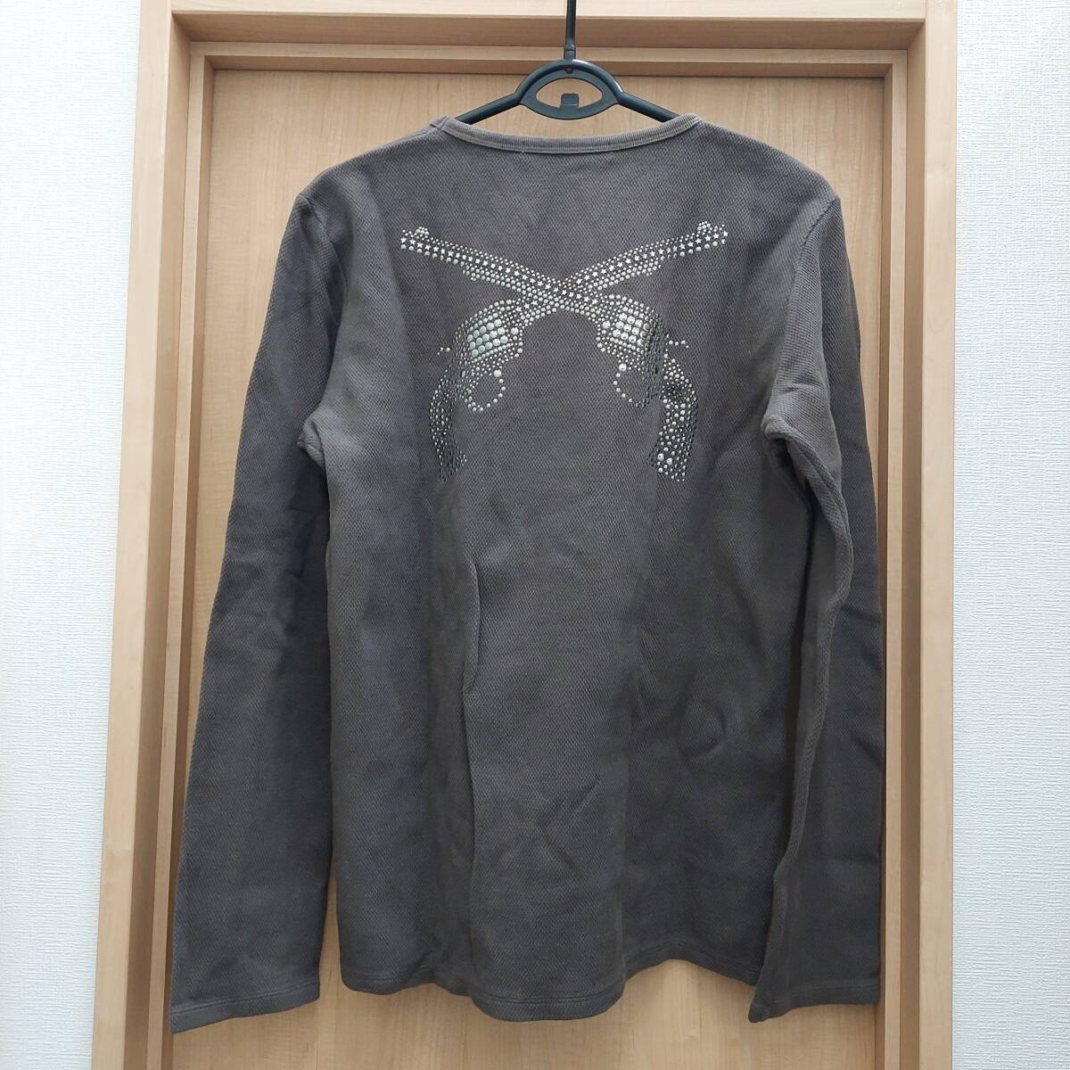 roar ロアー 長袖 カットソー ロンT 2 クロスガン 二丁拳銃 コットン100% メンズ拍卖