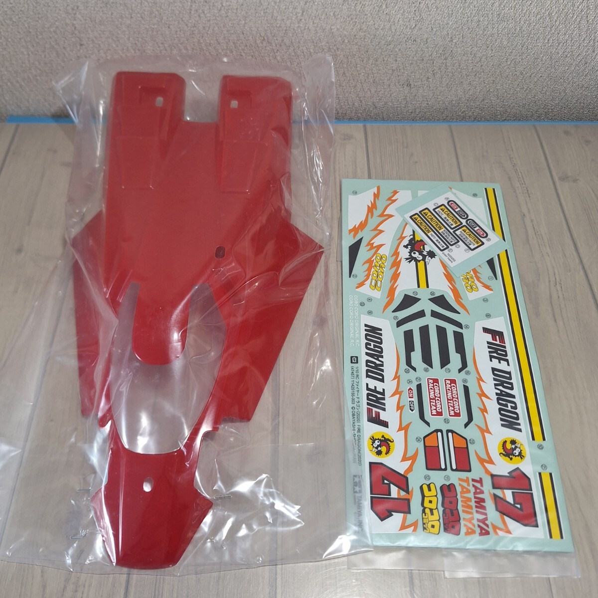 新品、タミヤ RC ファイヤードラゴン ラジコンボディ、ステッカーセット、メーカー塗装済みボディ拍卖