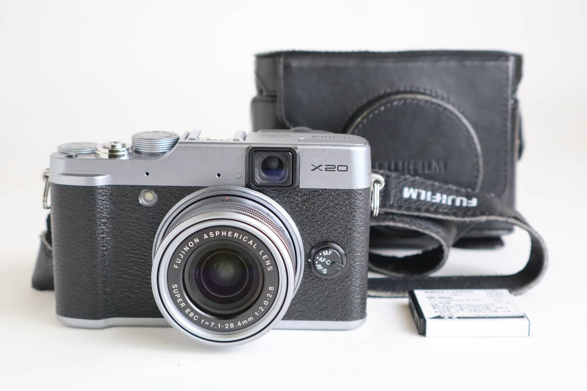 動作未確認 Fujifilm 富士フィルム X20 19拍卖