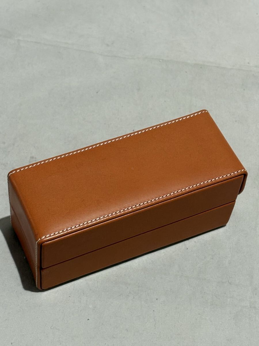 イタリア製 新品同様 カミーユフォルネ Camille Fournet 本革時計ケース ブラウン 最高級コノリーレザー拍卖