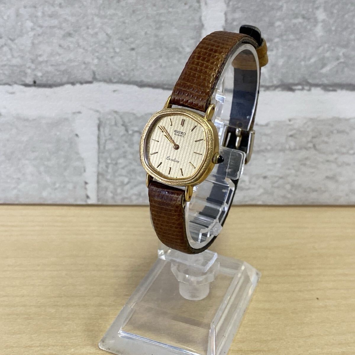 【☆TS0828?】 SEIKO セイコー エクセリーヌ 腕時計 不動品 14K 刻印 2320-6000 レディース ベルト劣化あり拍卖