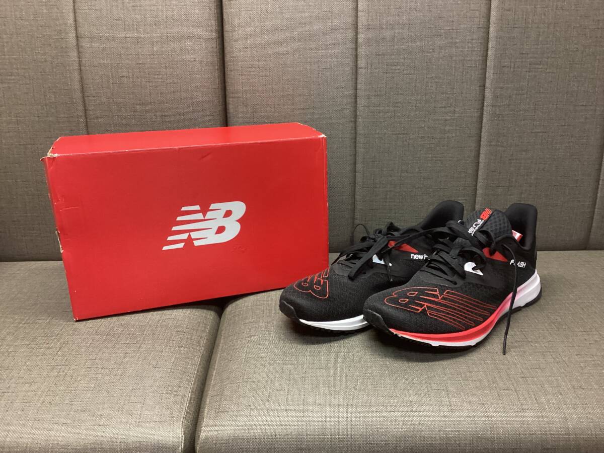 『新品未使用品』ニューバランス MFLSHRG6 28㎝拍卖