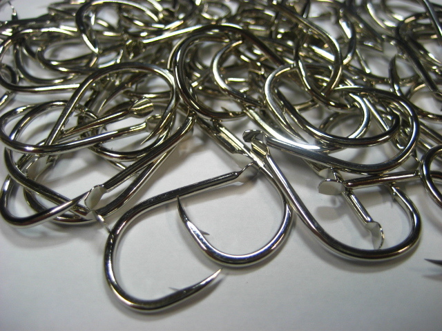 工場直ヒラマサ 12号 白 ハーフ90本入り 即決拍卖